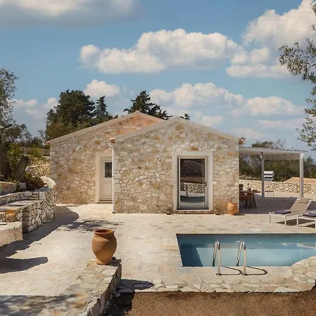 Sirina Villa